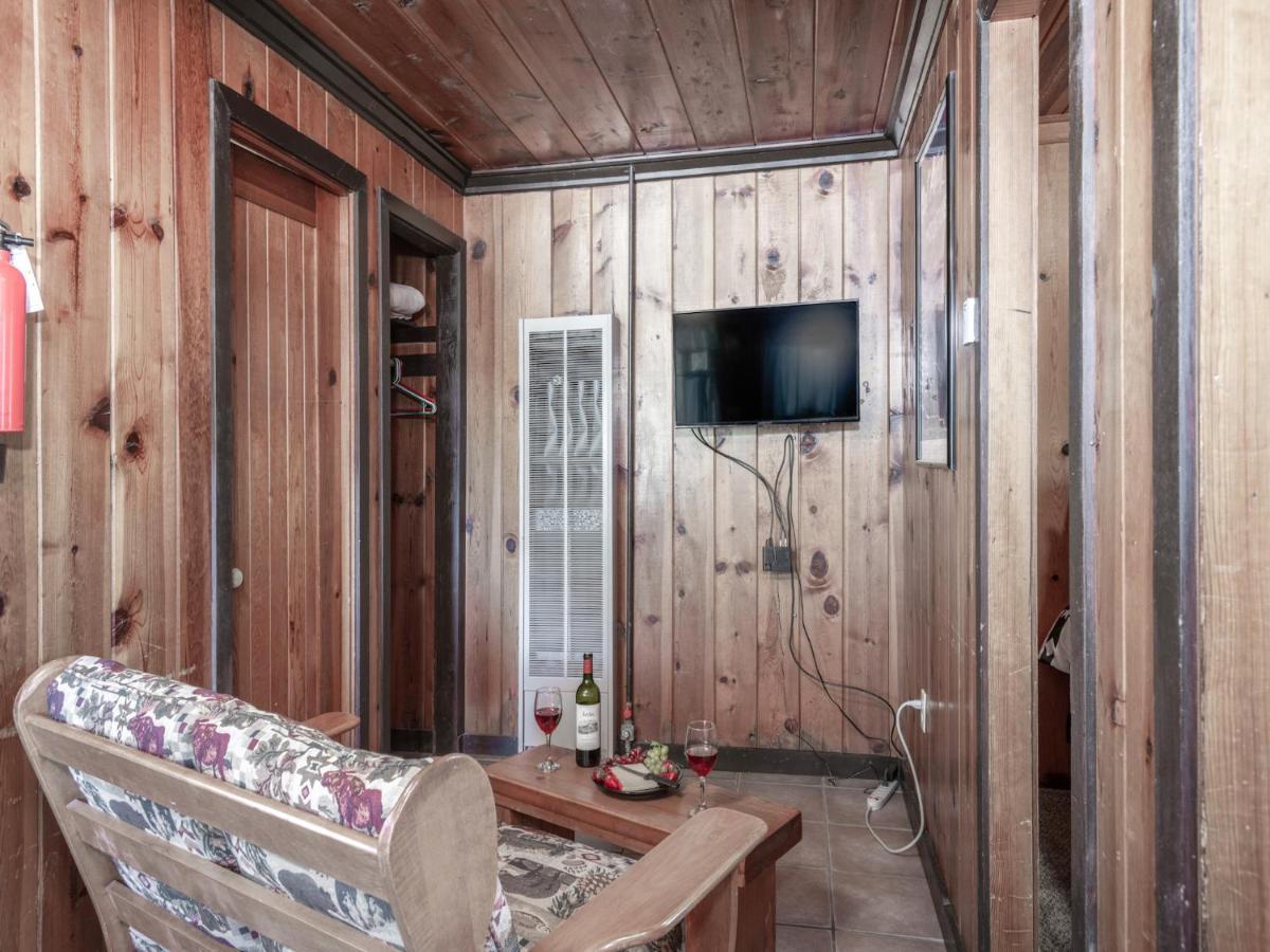 Tiny Two, 2 Bedrooms, Midtown, Sleeps 4 Ruidoso Esterno foto